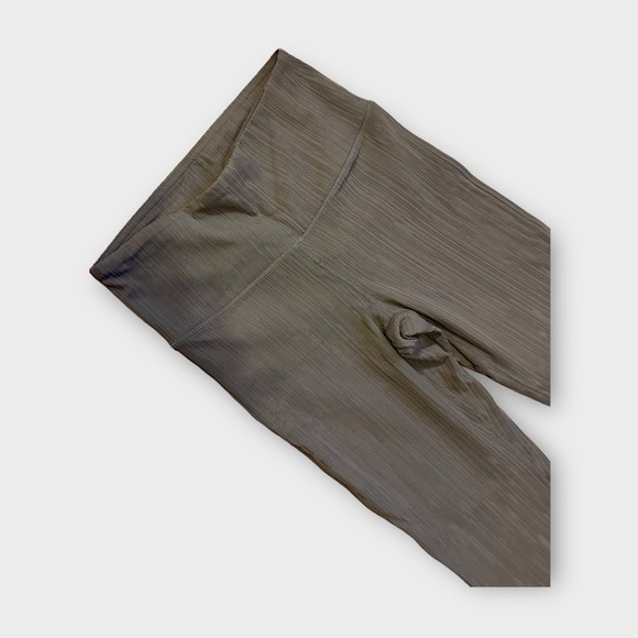 NWT Rivals & Resilience women's yoga legging/bra set - women's size Small - NWT - Picture 11 of 13